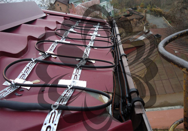 天溝融雪應該選擇哪一種規(guī)格型號電伴熱帶？(圖1)