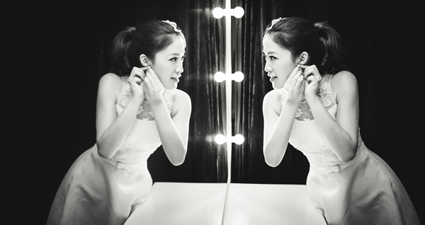 真實的境界“以自己為鏡”(圖1) 真實的境界“以自己為鏡”(圖1)